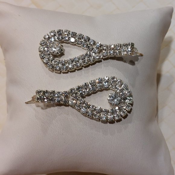 Women's Teardrop Dangle Rhinestones Earrings - NWOT - Picture 3 of 7